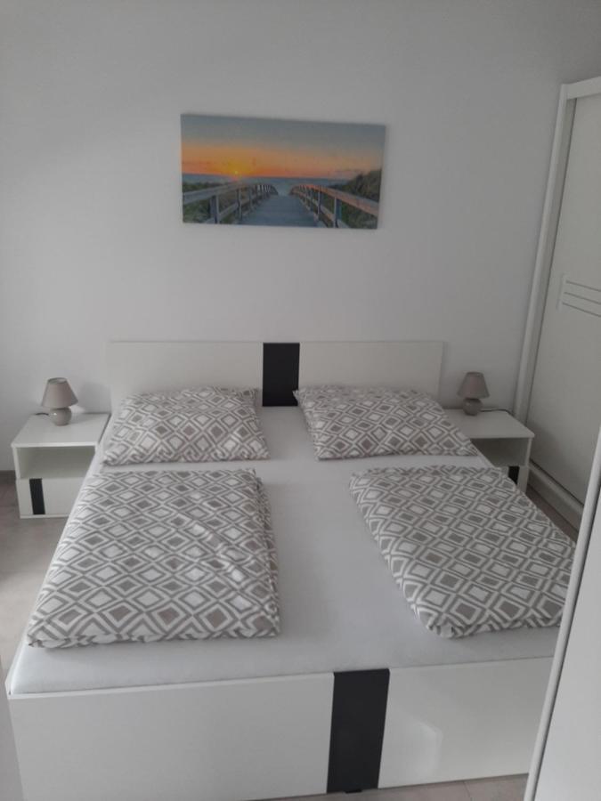 Apartament Emily Lägenhet Świnoujście Exteriör bild